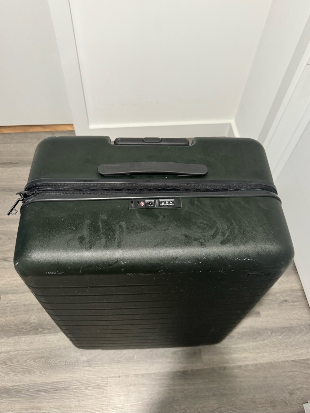 Away Large Flex Luggage - Green - Picture 4 of 10